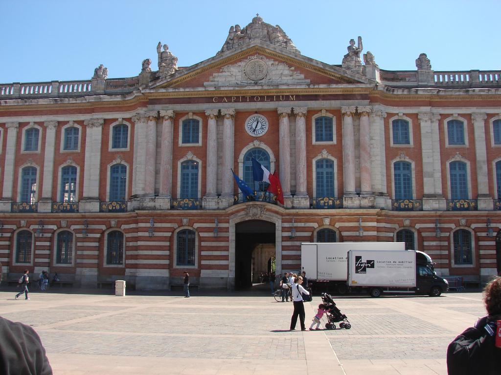 Hotel Ours Blanc - Victor Hugo Toulouse Dış mekan fotoğraf